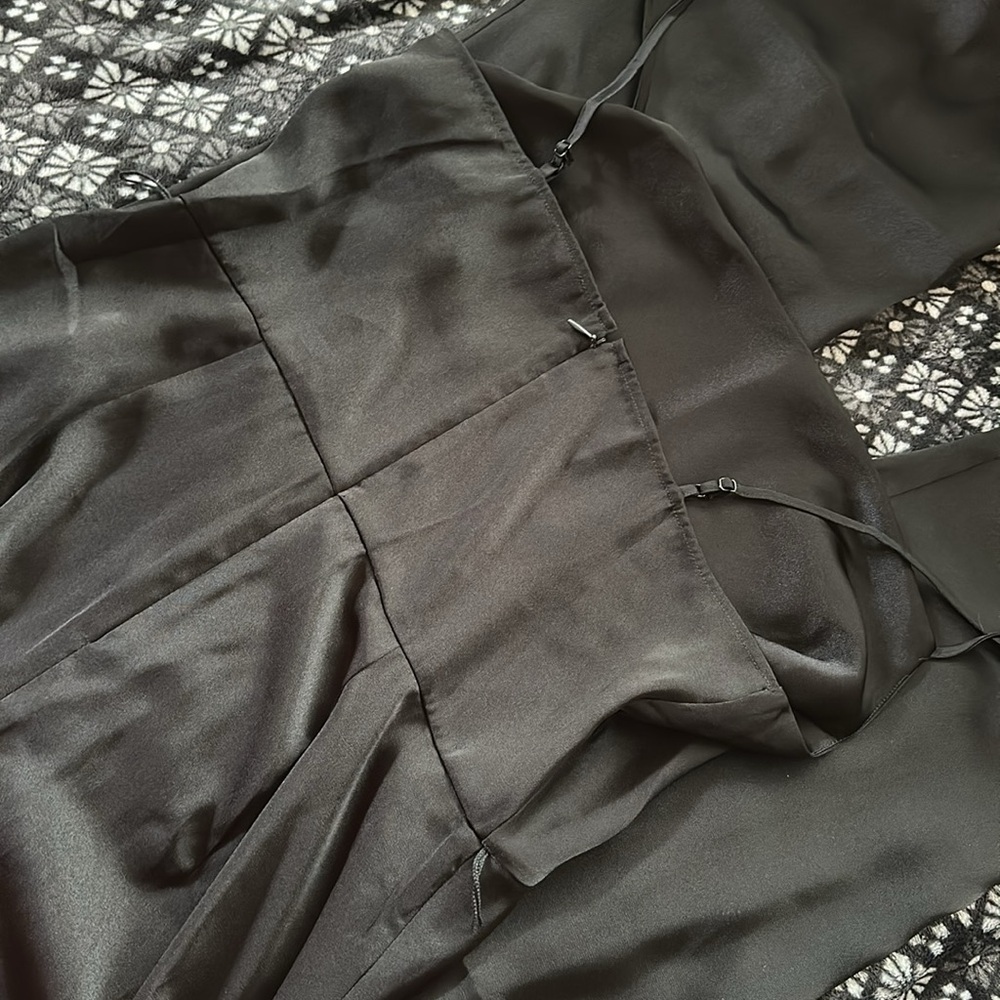 Express Satin Pant Romper - Picture 5 of 7